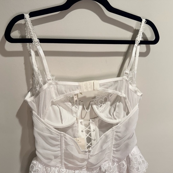 For Love & Lemons White Lace Corset Mini Dress Size L NWT Adjustable Straps - Picture 6 of 7